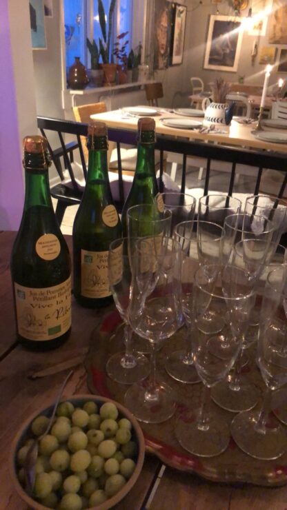 Evening buffet with wine & beers